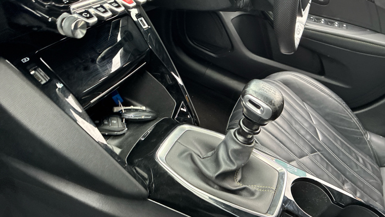 Peugeot 208 1.2 PureTech 100 GT 5dr Petrol Hatchback